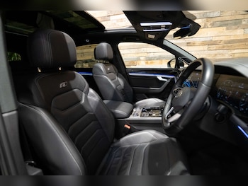 Used Volkswagen Touareg 2021 for sale - 76829989: Photo