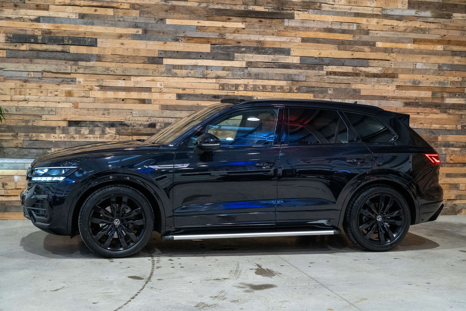 Used Volkswagen Touareg 2021 for sale - 76829989: Photo 8