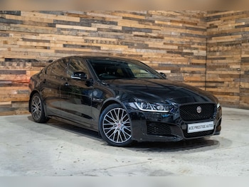 Used Jaguar XE 2019 for sale - 77022401: Photo