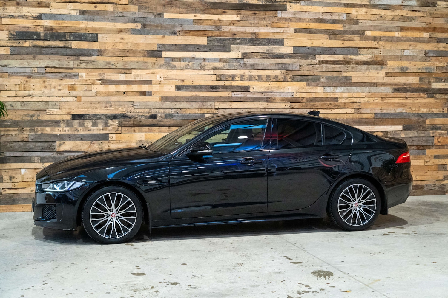 Used Jaguar XE 2019 for sale - 77022401: Photo 7