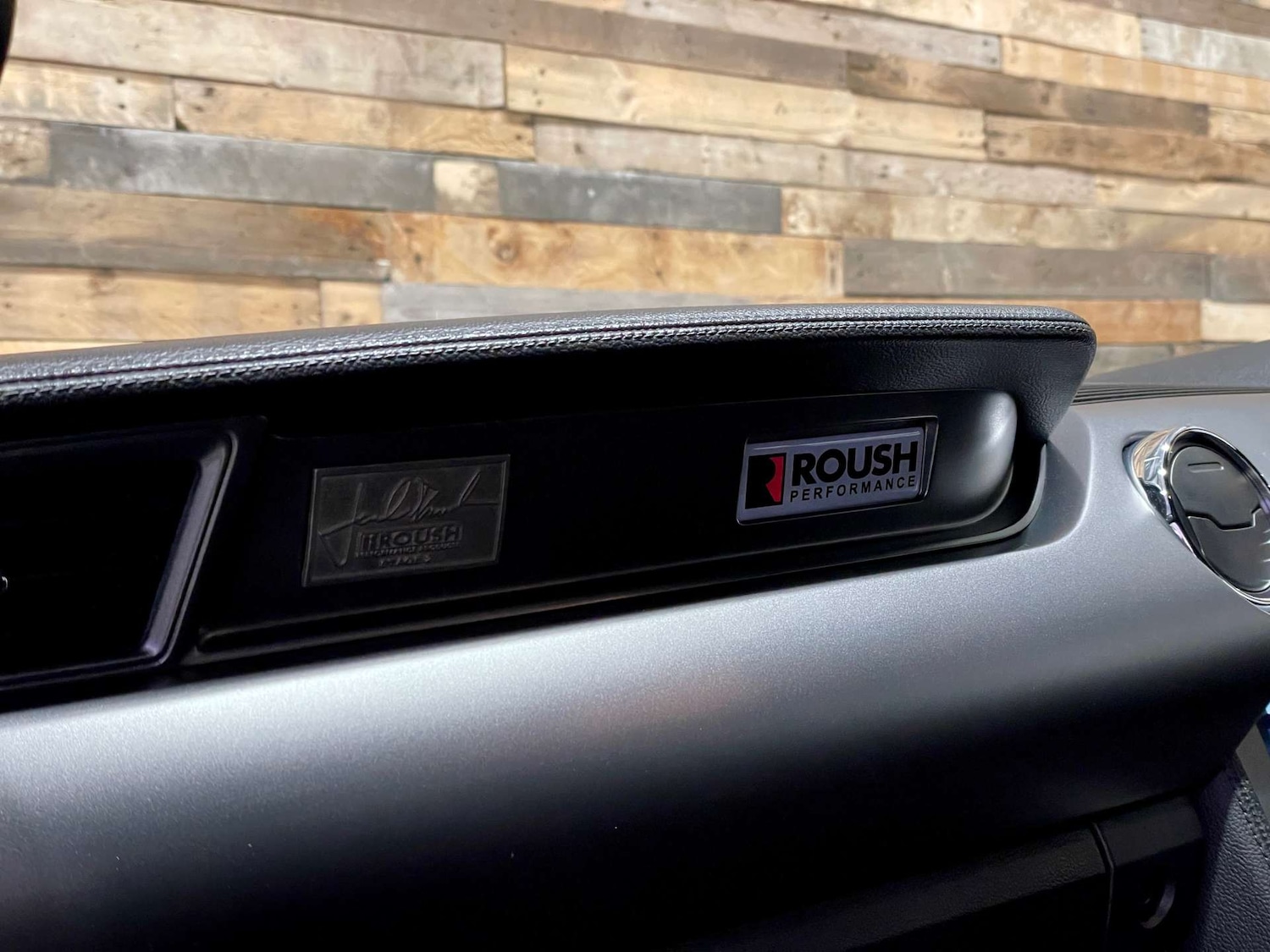 Used Ford Mustang 2017 for sale - 77470079: Photo 33