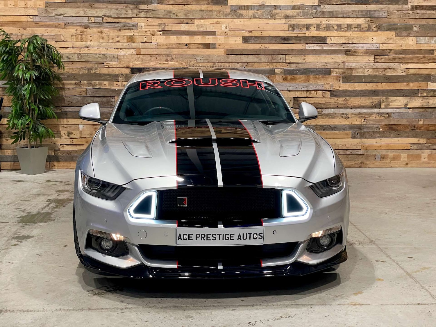 Used Ford Mustang 2017 for sale - 77470079: Photo 4