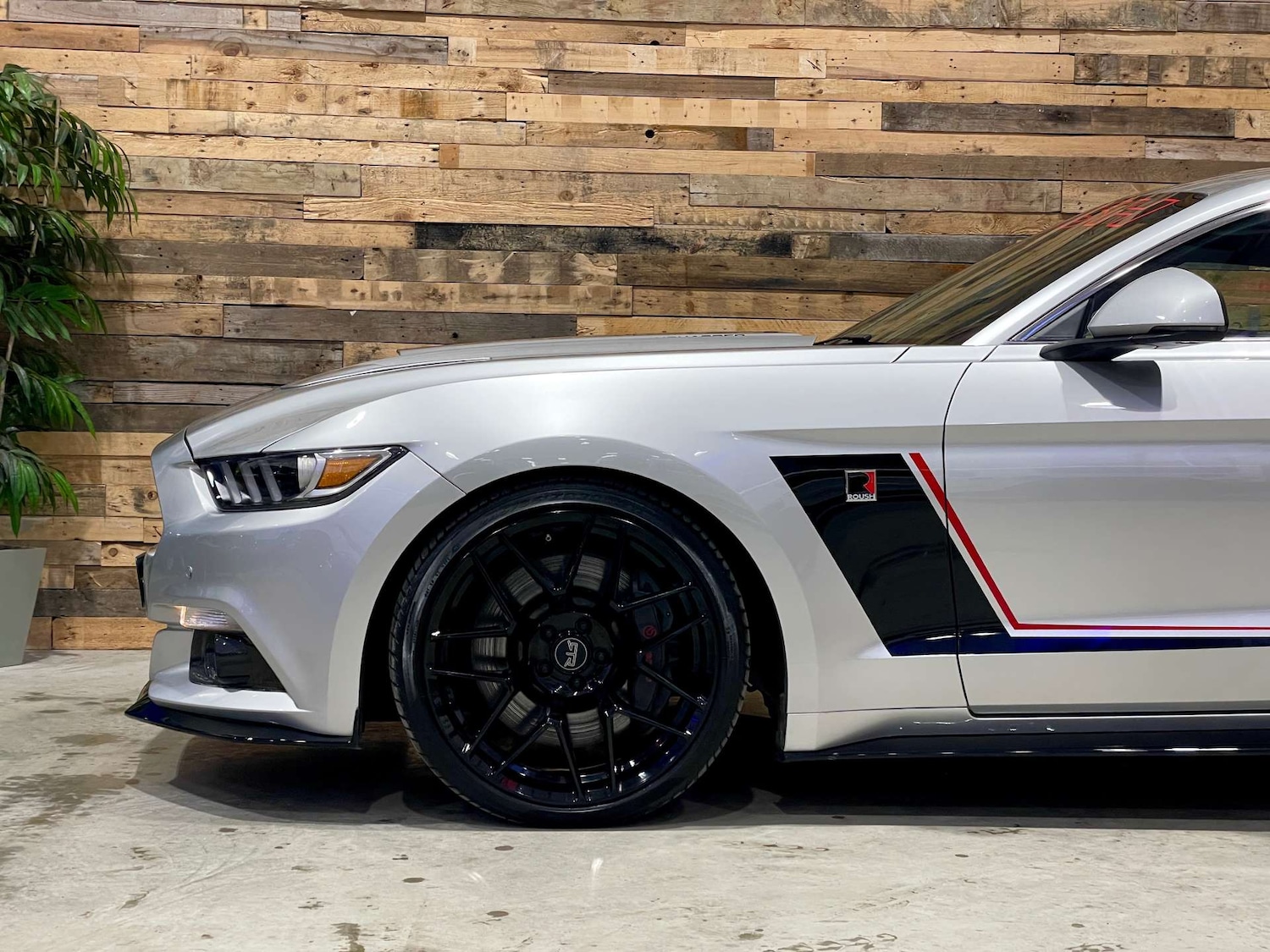 Used Ford Mustang 2017 for sale - 77470079: Photo 9