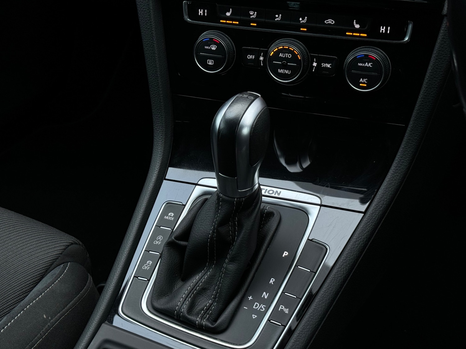 Used Volkswagen Golf 2017 for sale - 77371118: Photo 14