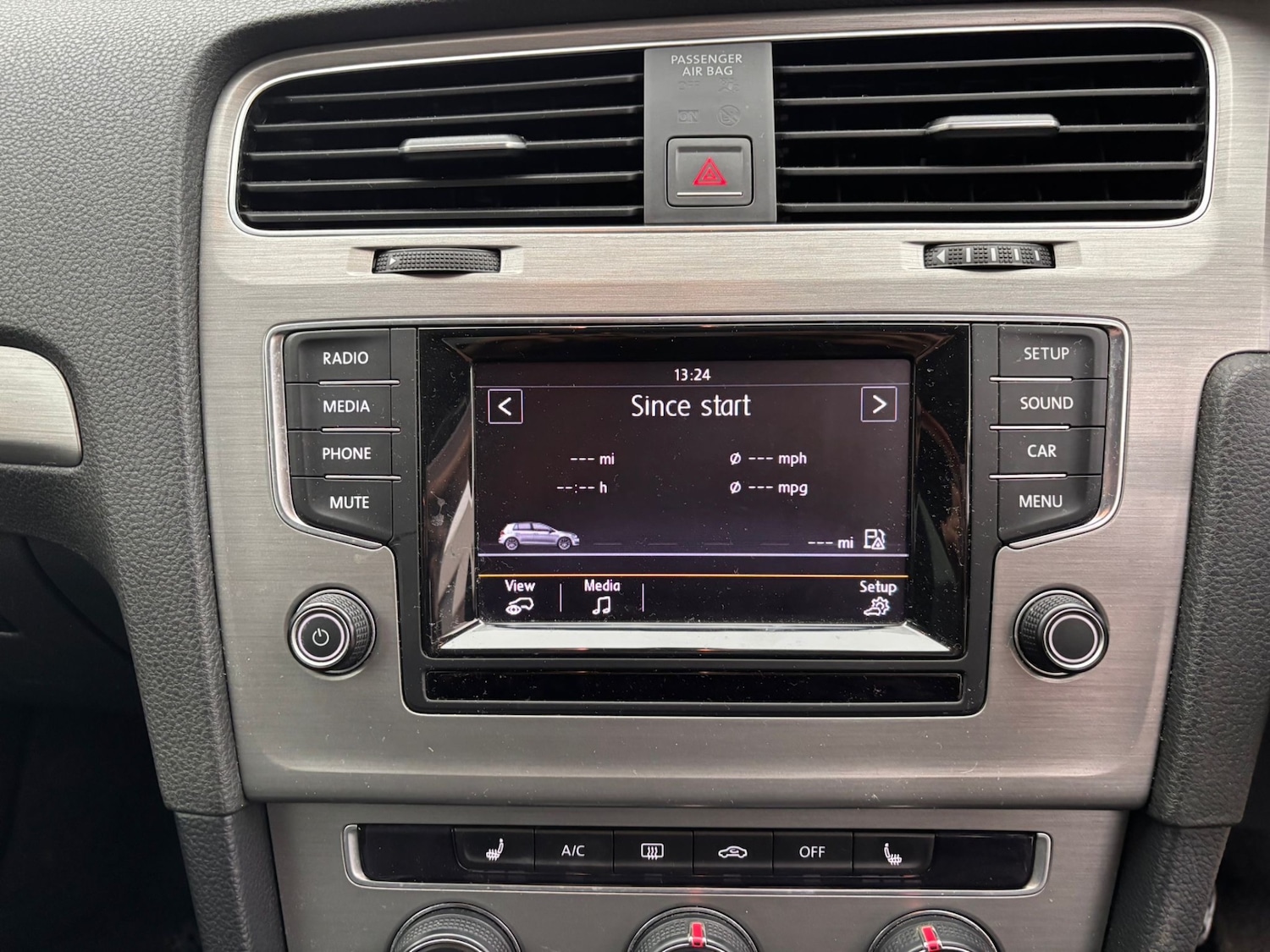 Used Volkswagen Golf 2014 for sale - 76799670: Photo 9