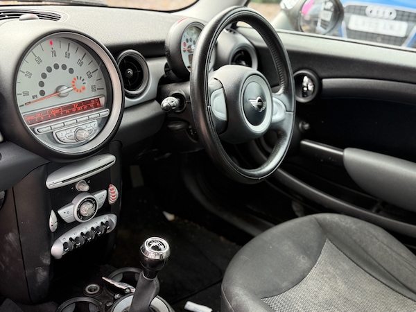 Used MINI Hatch 2009 for sale - 76146854: Photo 3