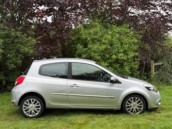 Used Renault Clio 2010 for sale - 78473850: Photo