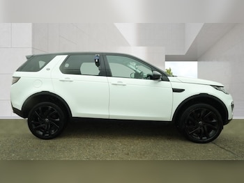 Used Land Rover Discovery Sport 2015 for sale - 79087819: Photo