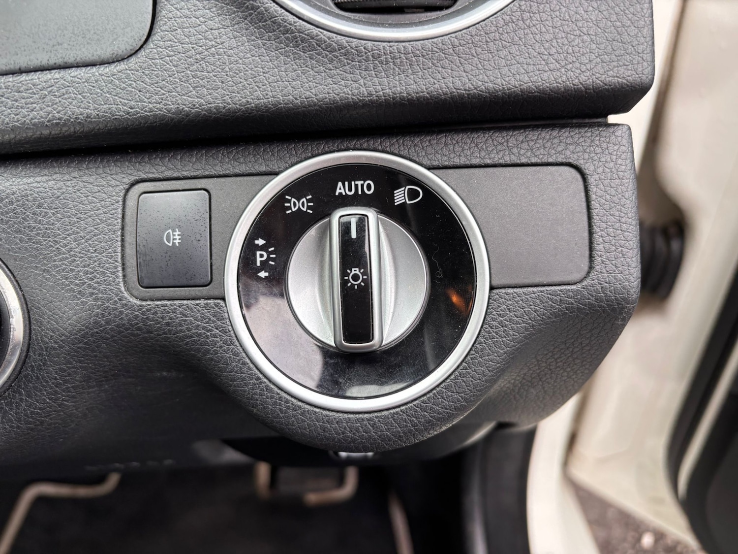 Used Mercedes-Benz C Class 2011 for sale - 76597502: Photo 14