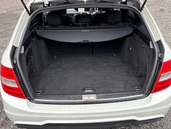 Used Mercedes-Benz C Class 2011 for sale - 76597502: Photo