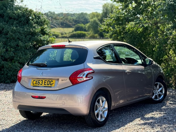 Used Peugeot 208 2013 for sale - 75766619: Photo 5