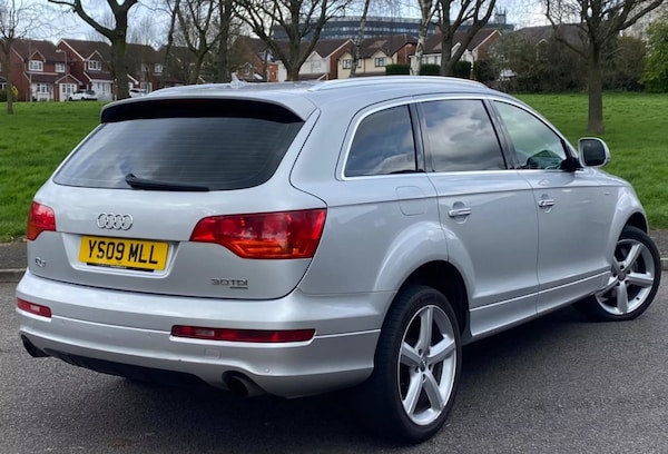 Used Audi Q7 2009 for sale - 75735538: Photo 2