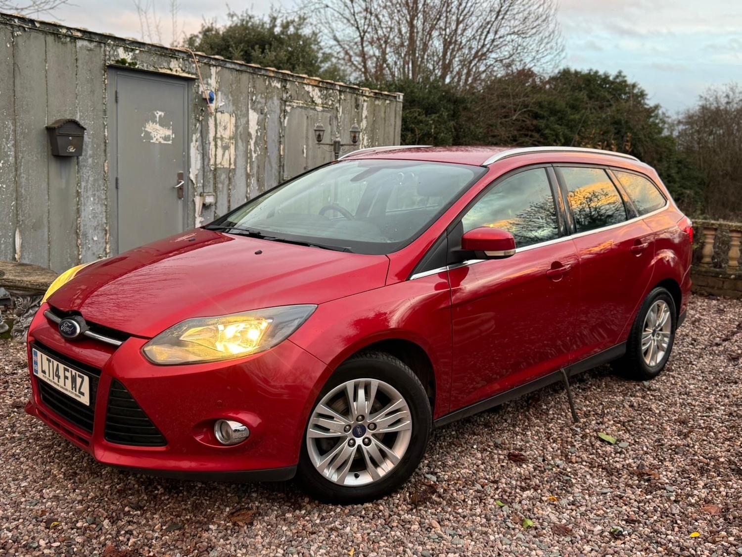 Used Ford Focus 2014 for sale - 76752032: Photo 2