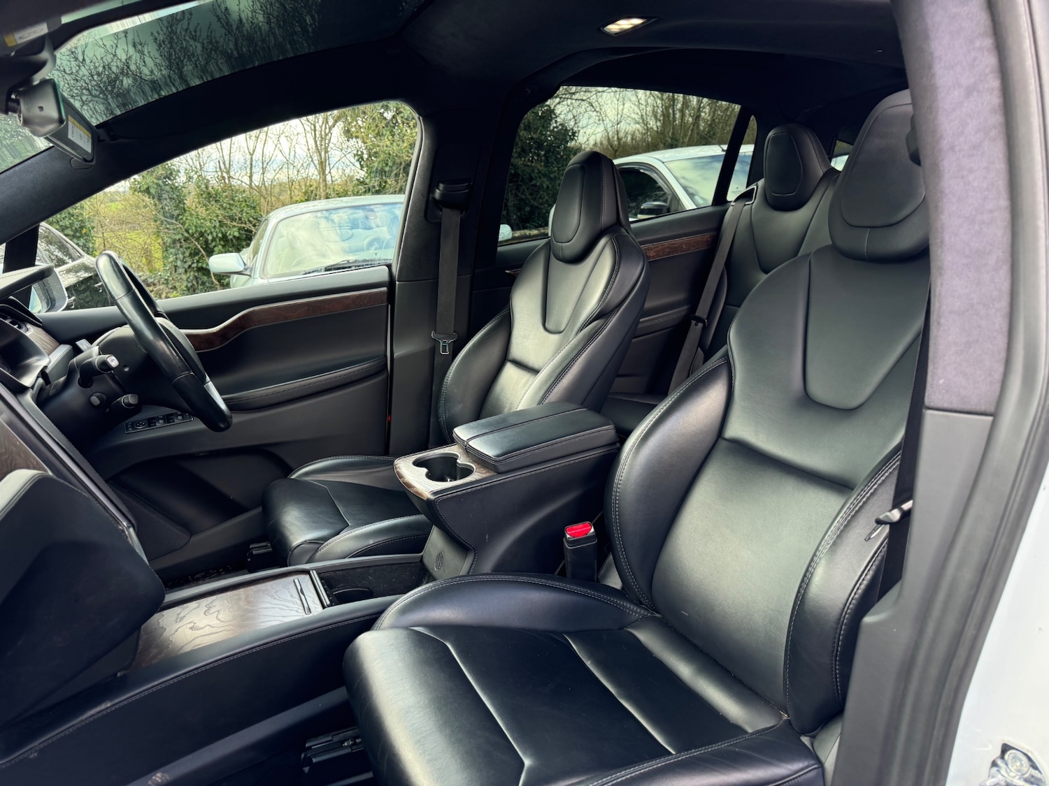 Used Tesla Model X 2018 for sale - 78000425: Photo 5