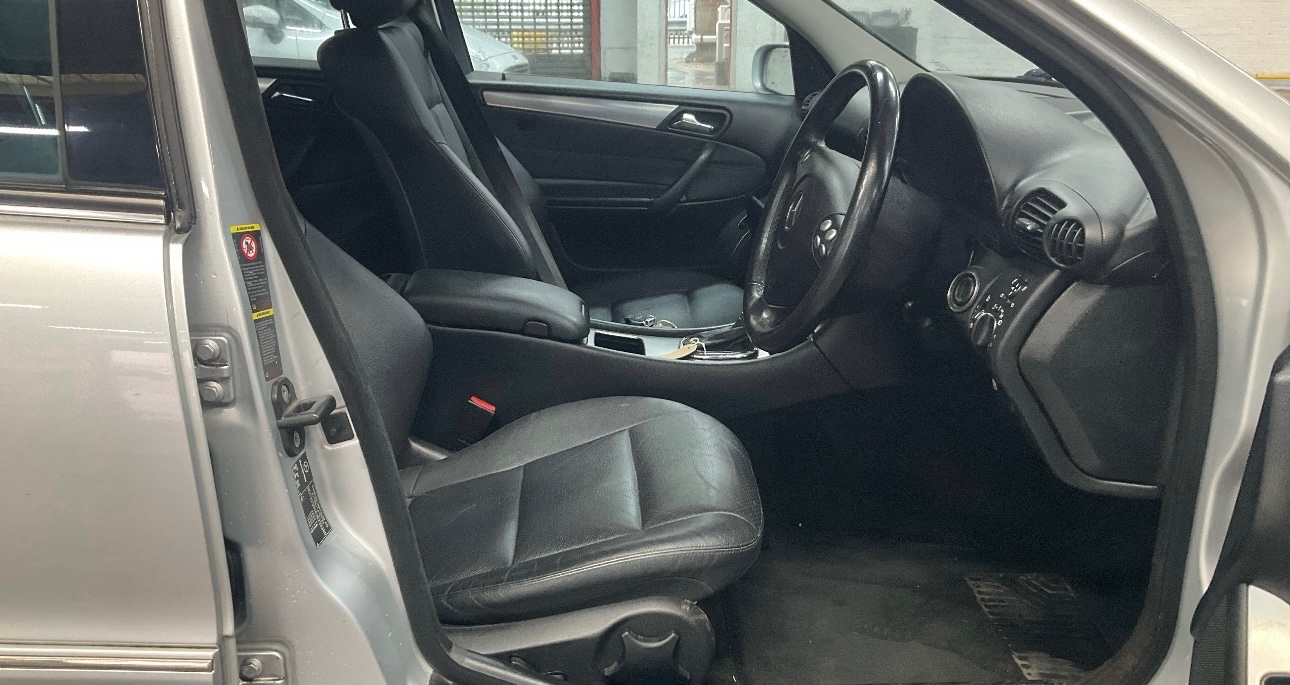 Used Mercedes-Benz C Class 2006 for sale - 77766596: Photo 3