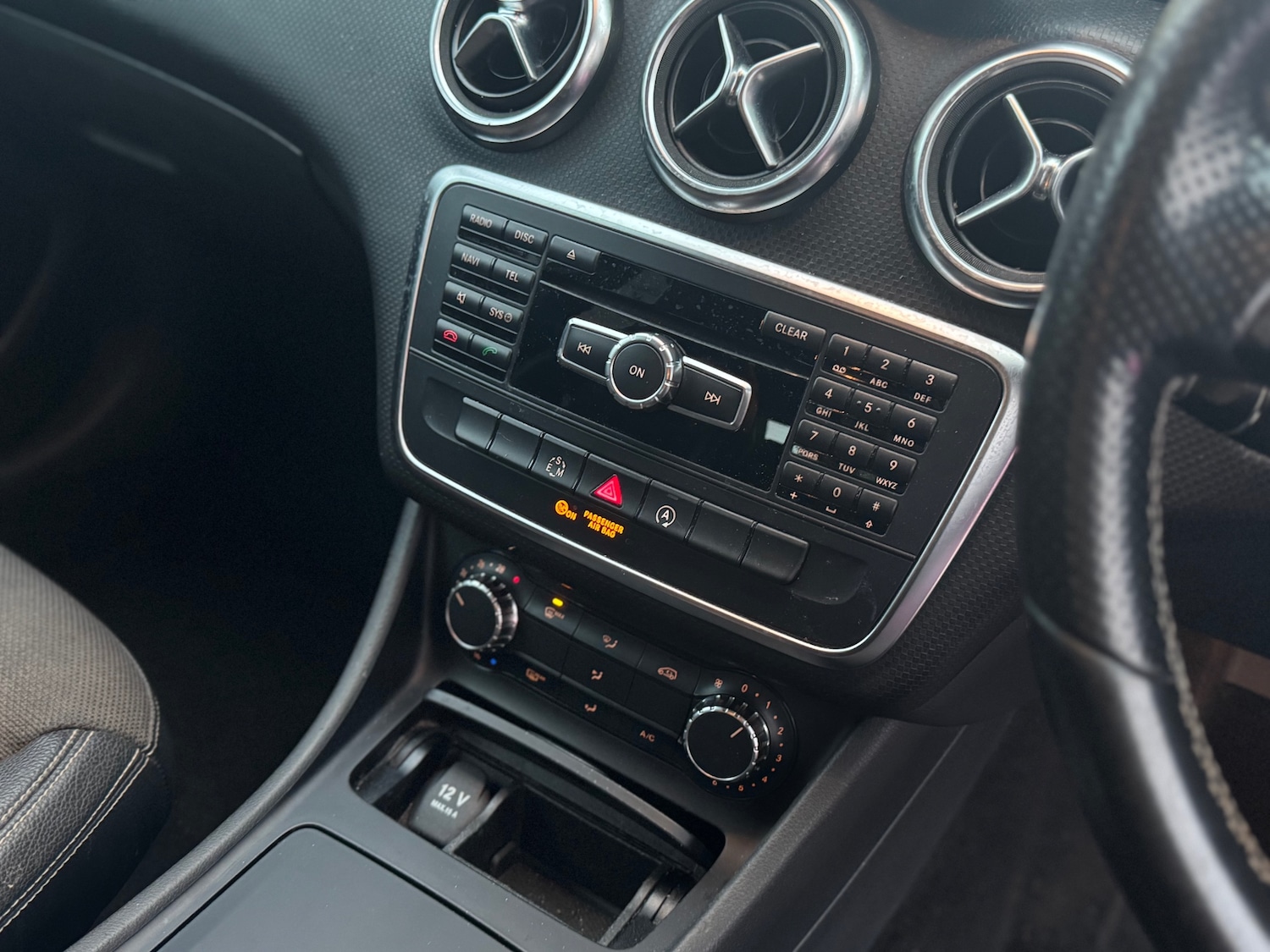 Used Mercedes-Benz A-Class 2015 for sale - 76384835: Photo 9