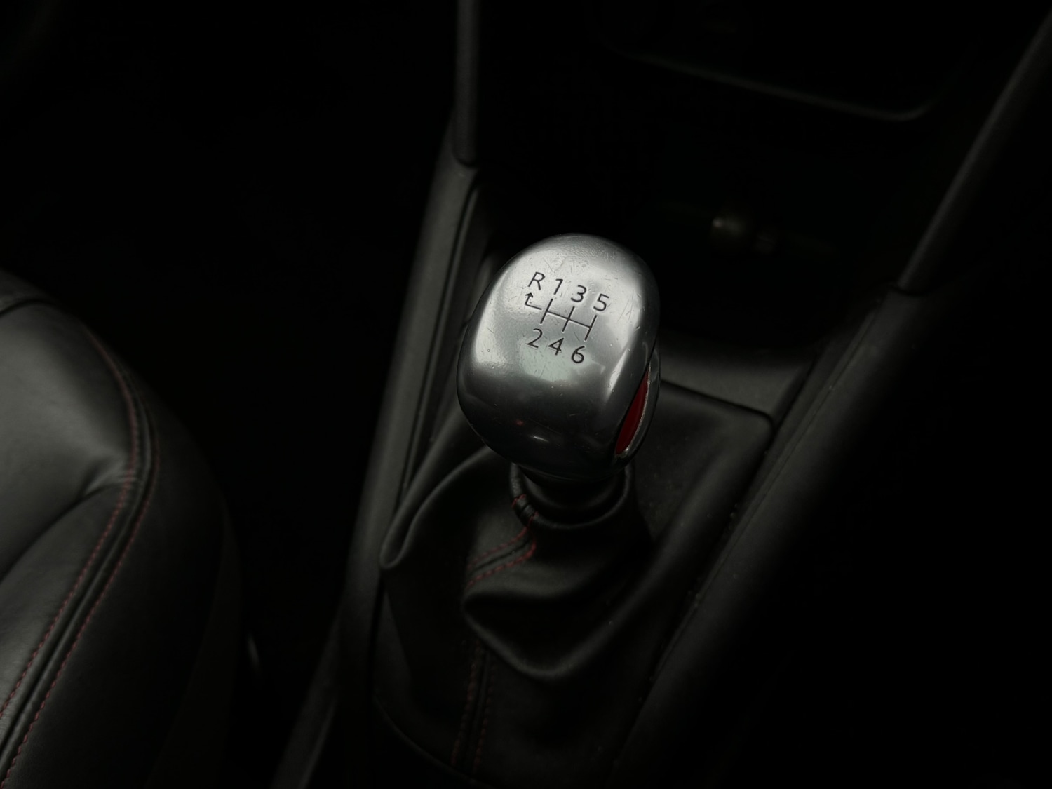 Used Peugeot 208 2014 for sale - 77073399: Photo 14