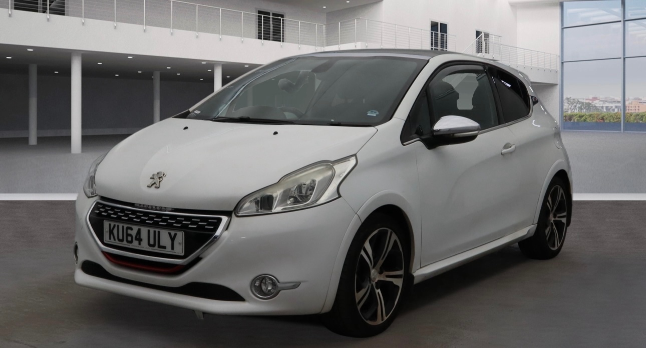 Used Peugeot 208 2014 for sale - 77073399: Photo 2