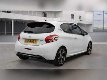 Used Peugeot 208 2014 for sale - 77073399: Photo