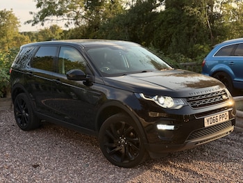 Used Land Rover Discovery Sport 2016 for sale - 79504251: Photo