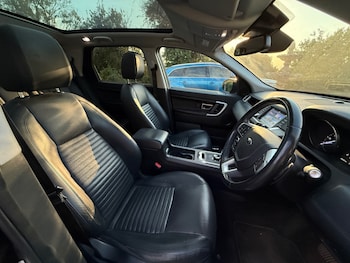 Used Land Rover Discovery Sport 2016 for sale - 79504251: Photo