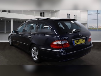 Used Mercedes-Benz E Class 2005 for sale - 78020512: Photo