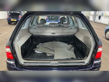 Used Mercedes-Benz E Class 2005 for sale - 78020512: Photo