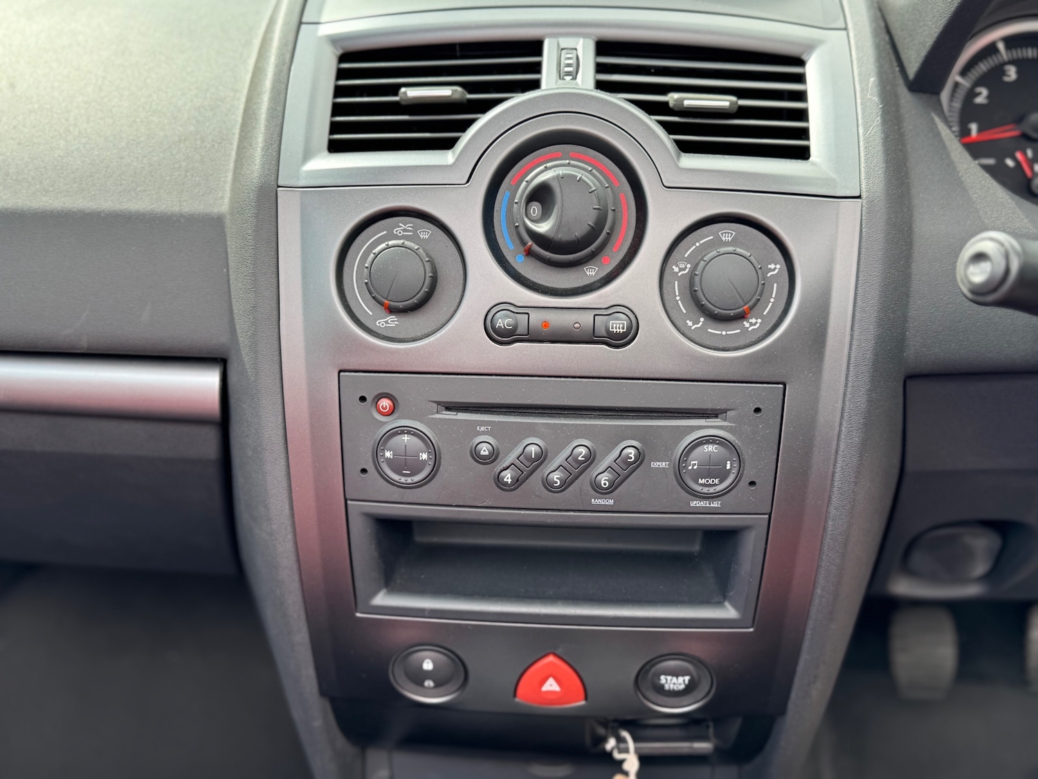 Used Renault Megane 2006 for sale - 77069446: Photo 13