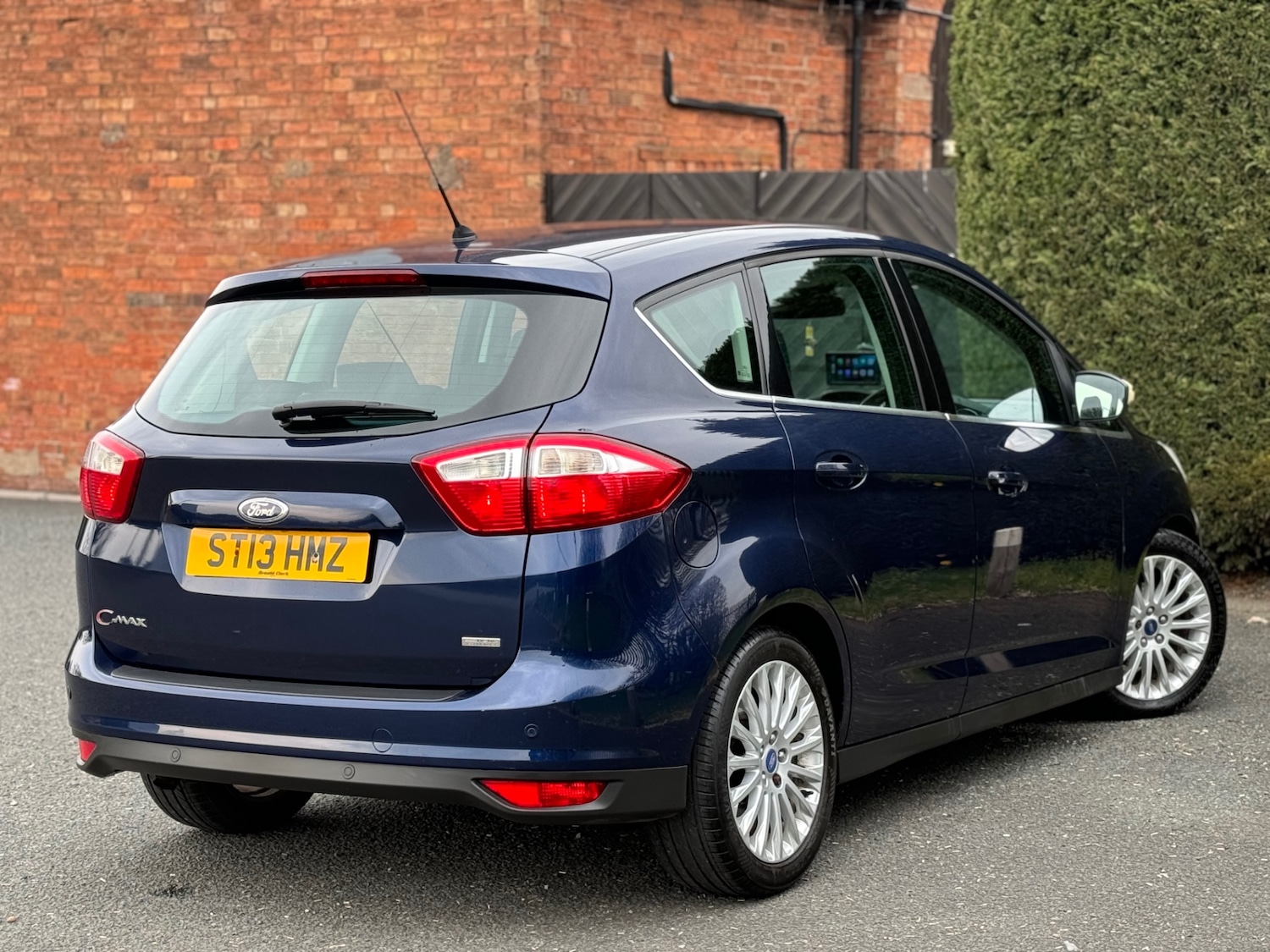 Used Ford C-Max 2013 for sale - 77981348: Photo 4