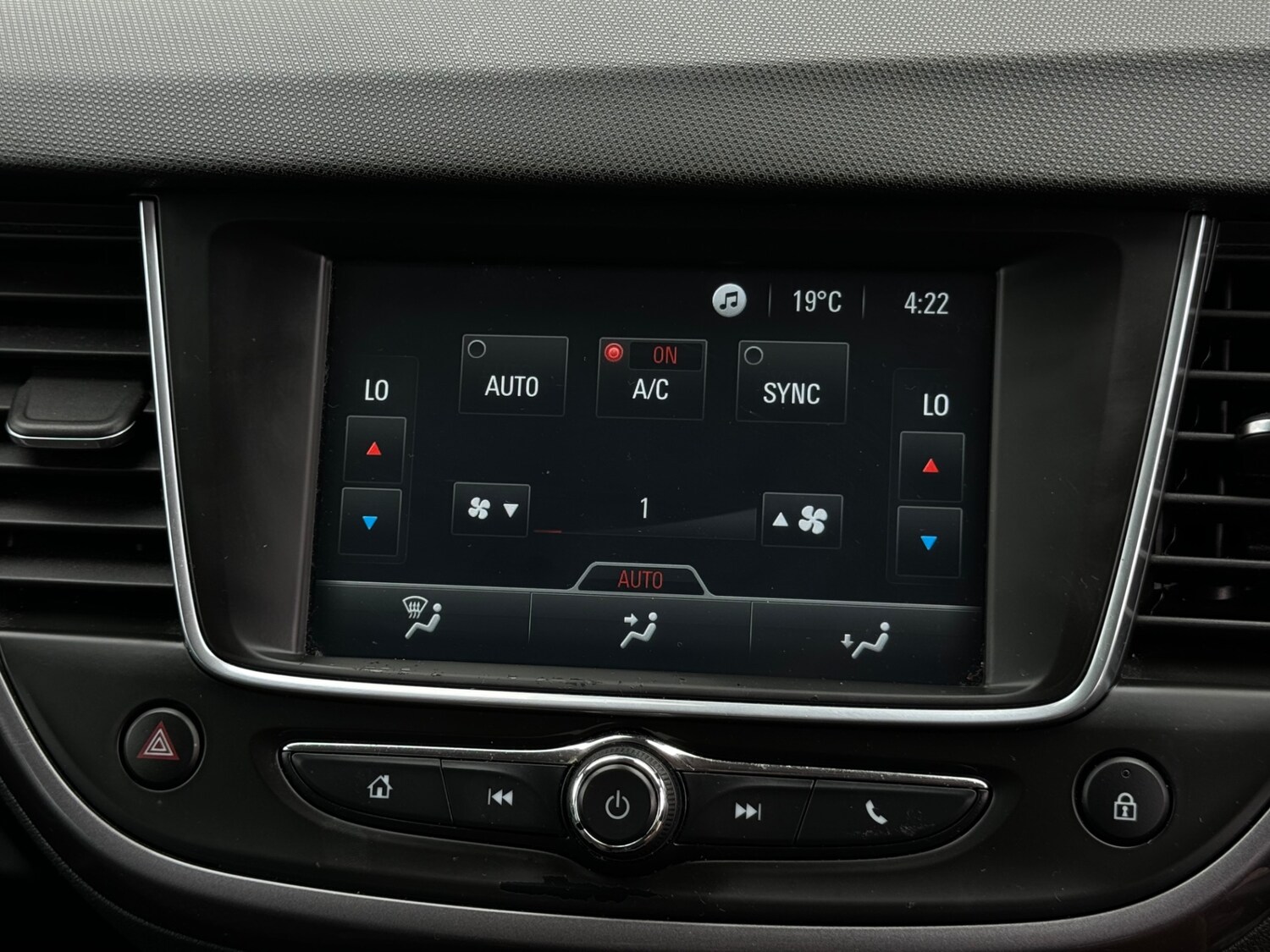 Used Vauxhall Crossland X 2018 for sale - 77332362: Photo 19