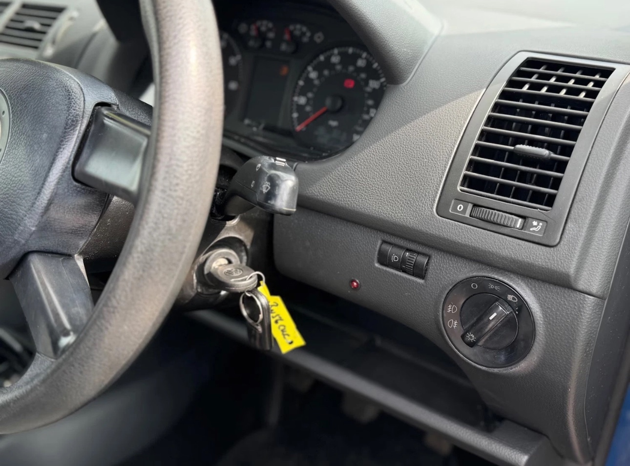 Used Volkswagen Polo 2006 for sale - 77310768: Photo 11