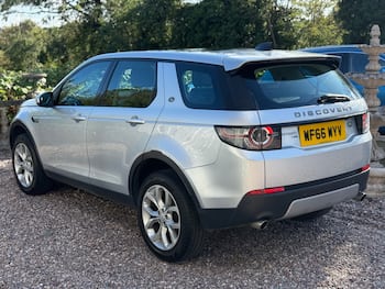 Used Land Rover Discovery Sport 2016 for sale - 79568702: Photo