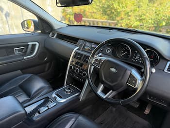 Used Land Rover Discovery Sport 2016 for sale - 79568702: Photo