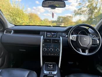 Used Land Rover Discovery Sport 2016 for sale - 79568702: Photo