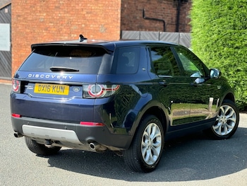 Used Land Rover Discovery Sport 2016 for sale - 78998767: Photo
