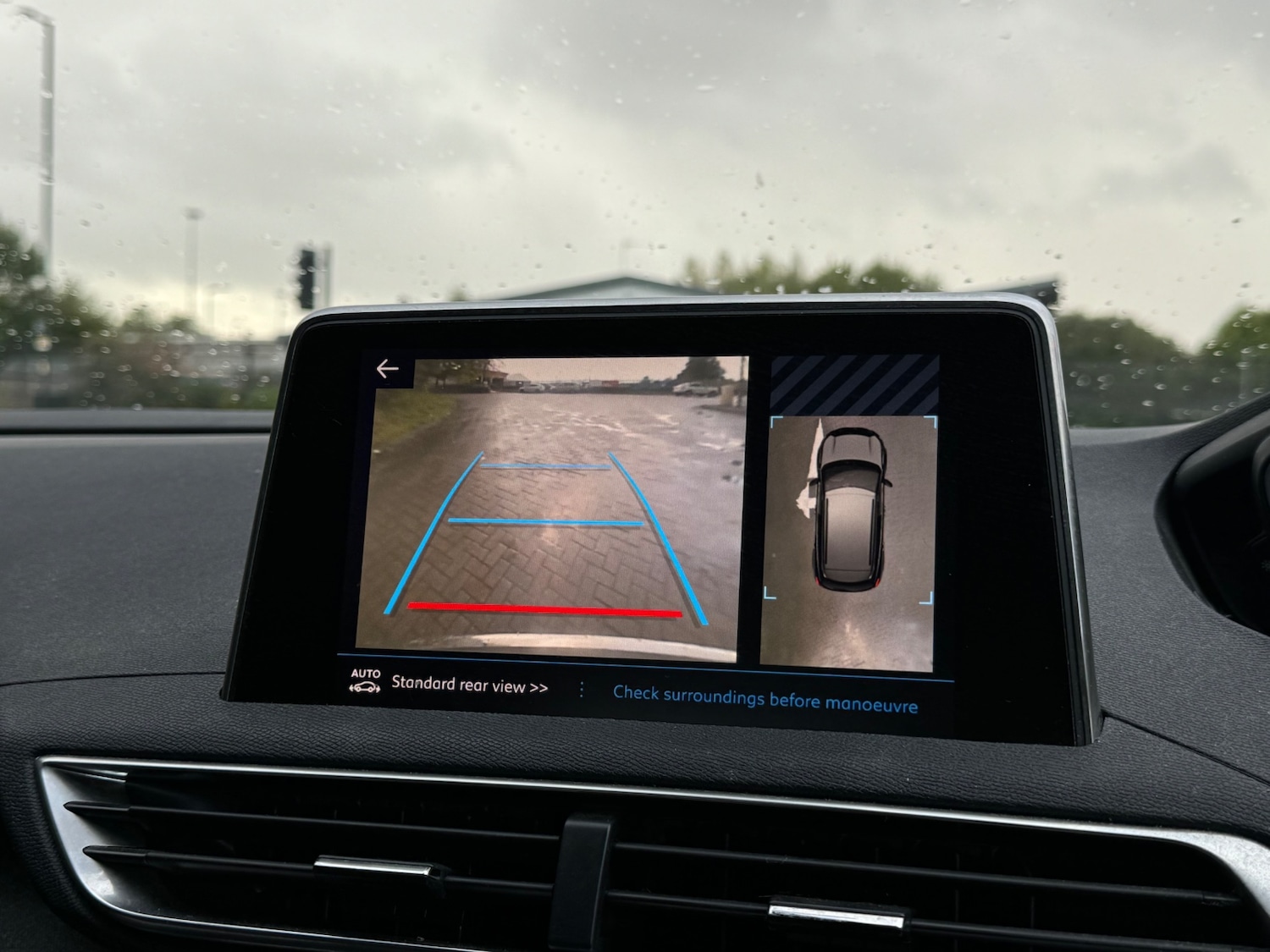 Used Peugeot 3008 2017 for sale - 76176112: Photo 10