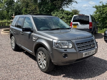 2010 (10) - 2.2 Td4 HSE 5dr Auto