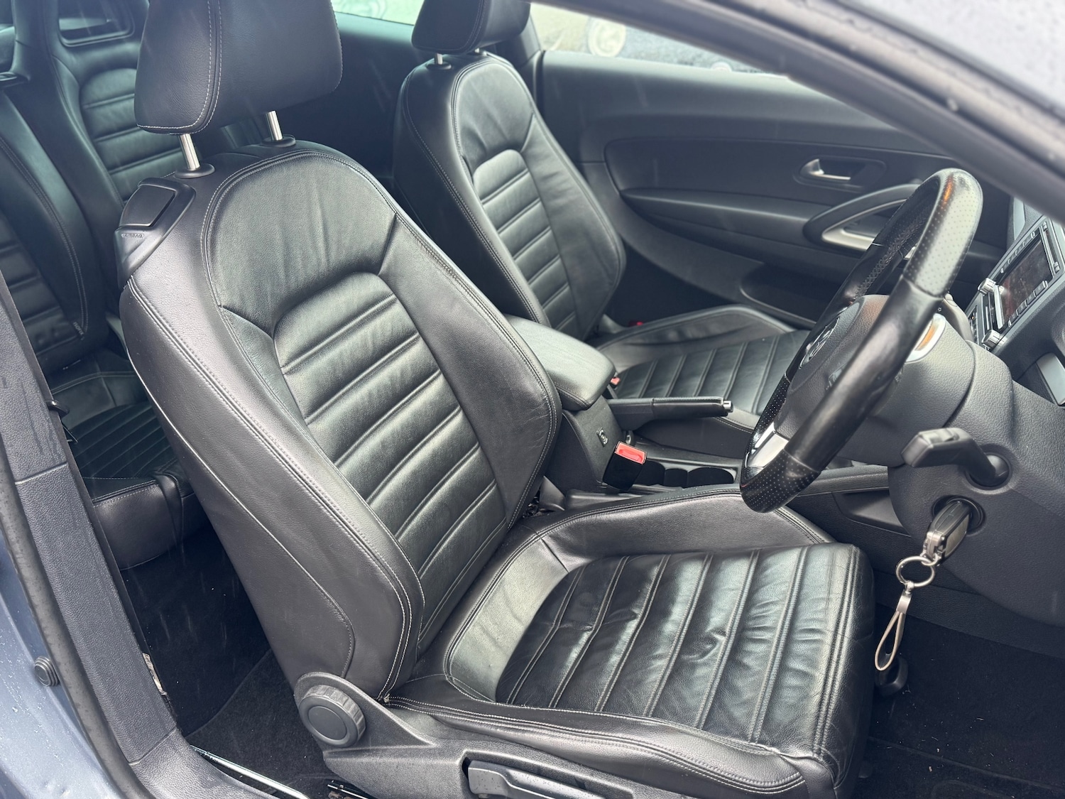 Used Volkswagen Scirocco 2010 for sale - 77172975: Photo 9