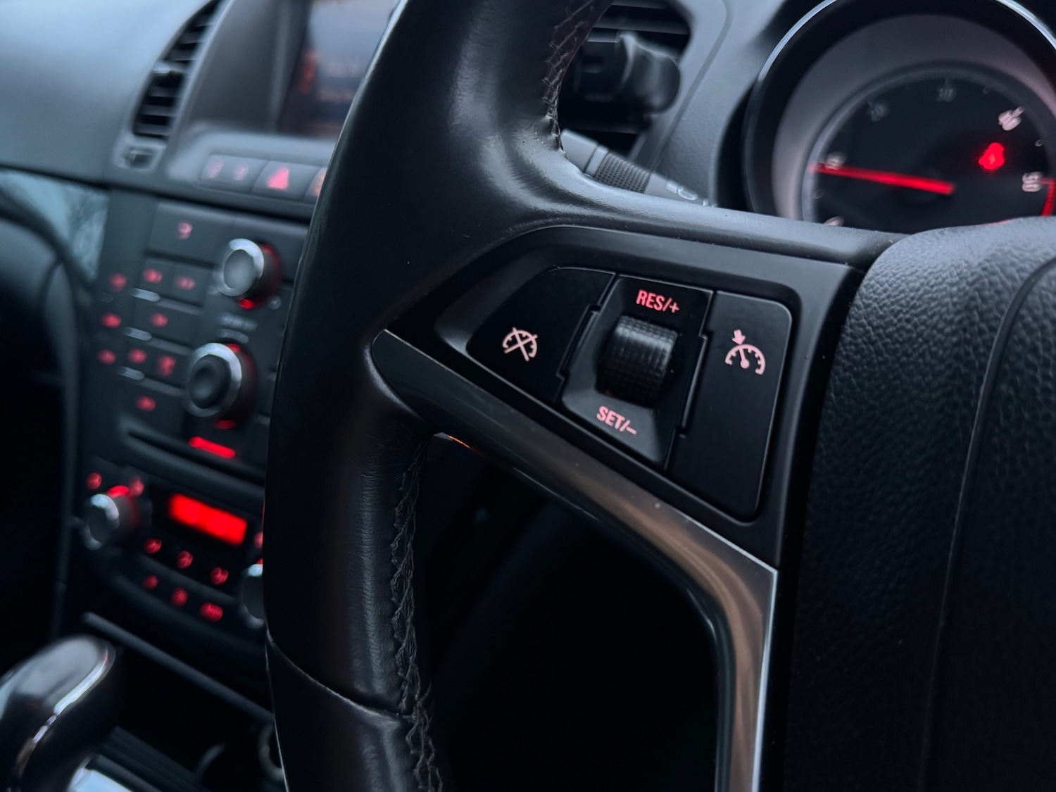 Used Vauxhall Insignia 2010 for sale - 77179557: Photo 15