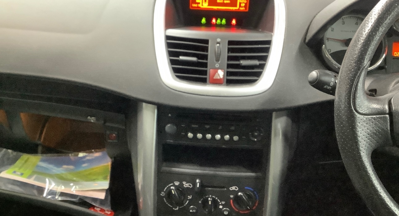 Used Peugeot 207 2008 for sale - 77620307: Photo 8