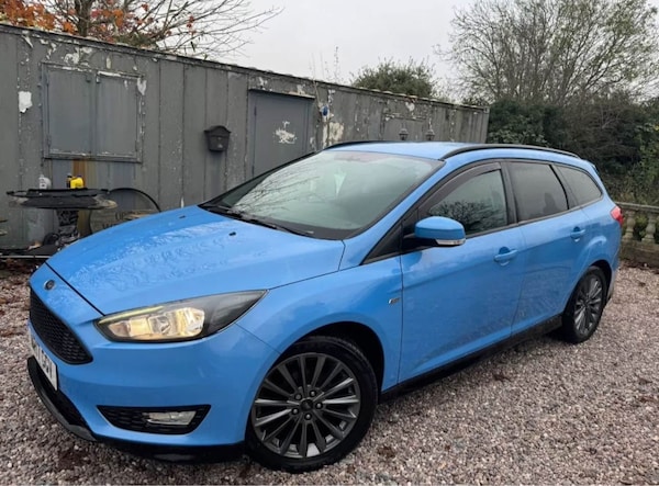 Used Ford Focus 2017 for sale - 76035280: Photo 3