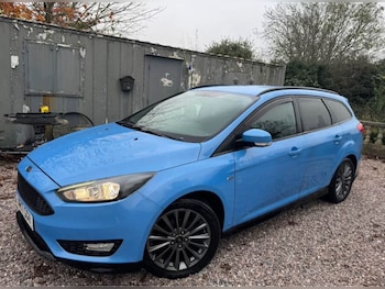 Used Ford Focus 2017 for sale - 76035280: Photo 3