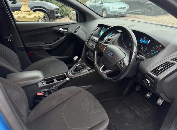 Used Ford Focus 2017 for sale - 76035280: Photo 7
