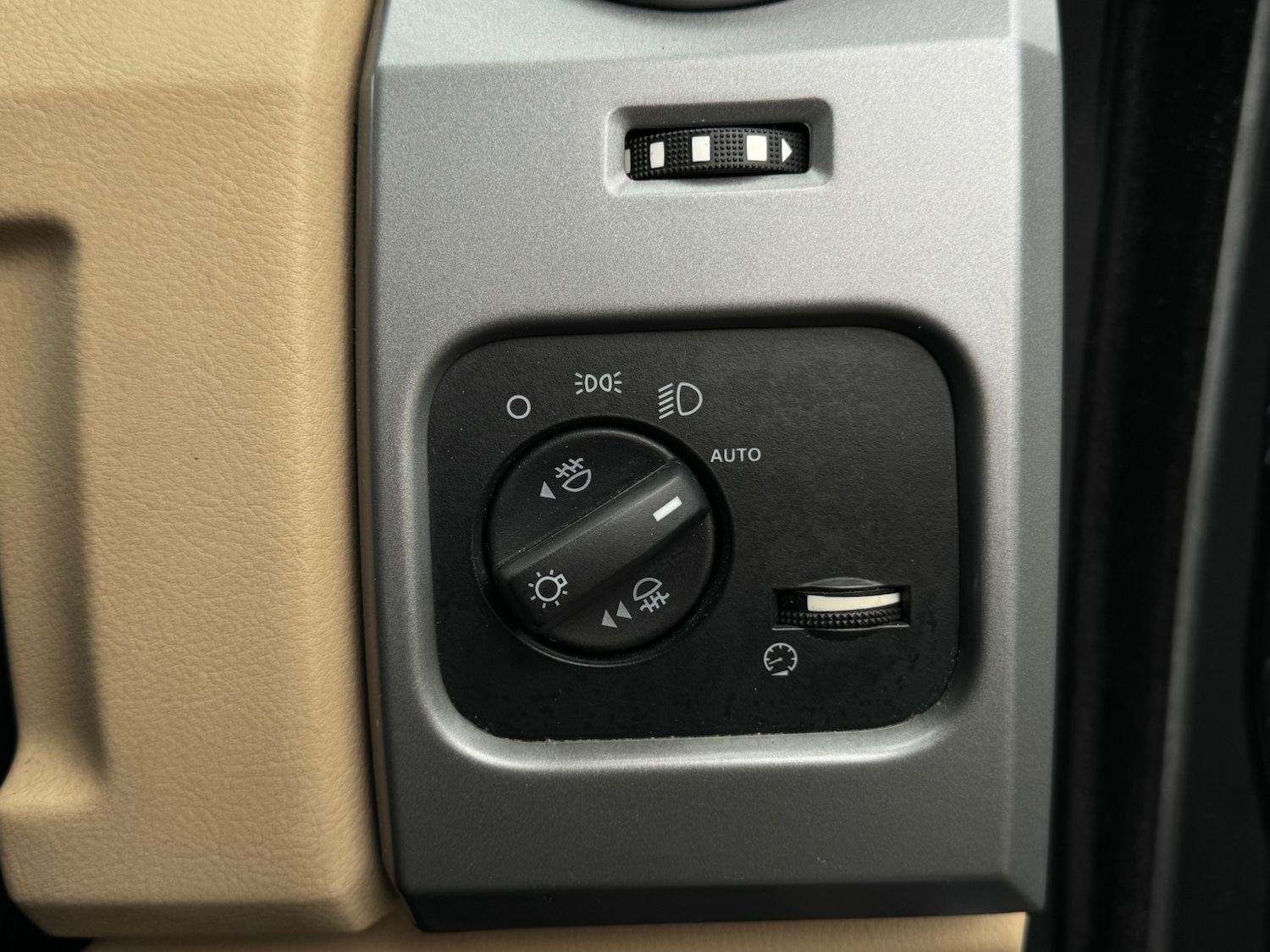 Used Land Rover Discovery 3 2009 for sale - 77251350: Photo 24