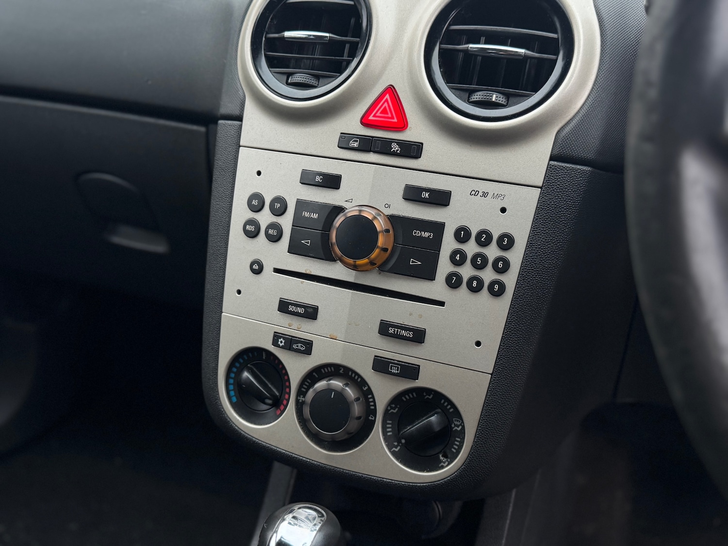 Used Vauxhall Corsa 2008 for sale - 77058393: Photo 11