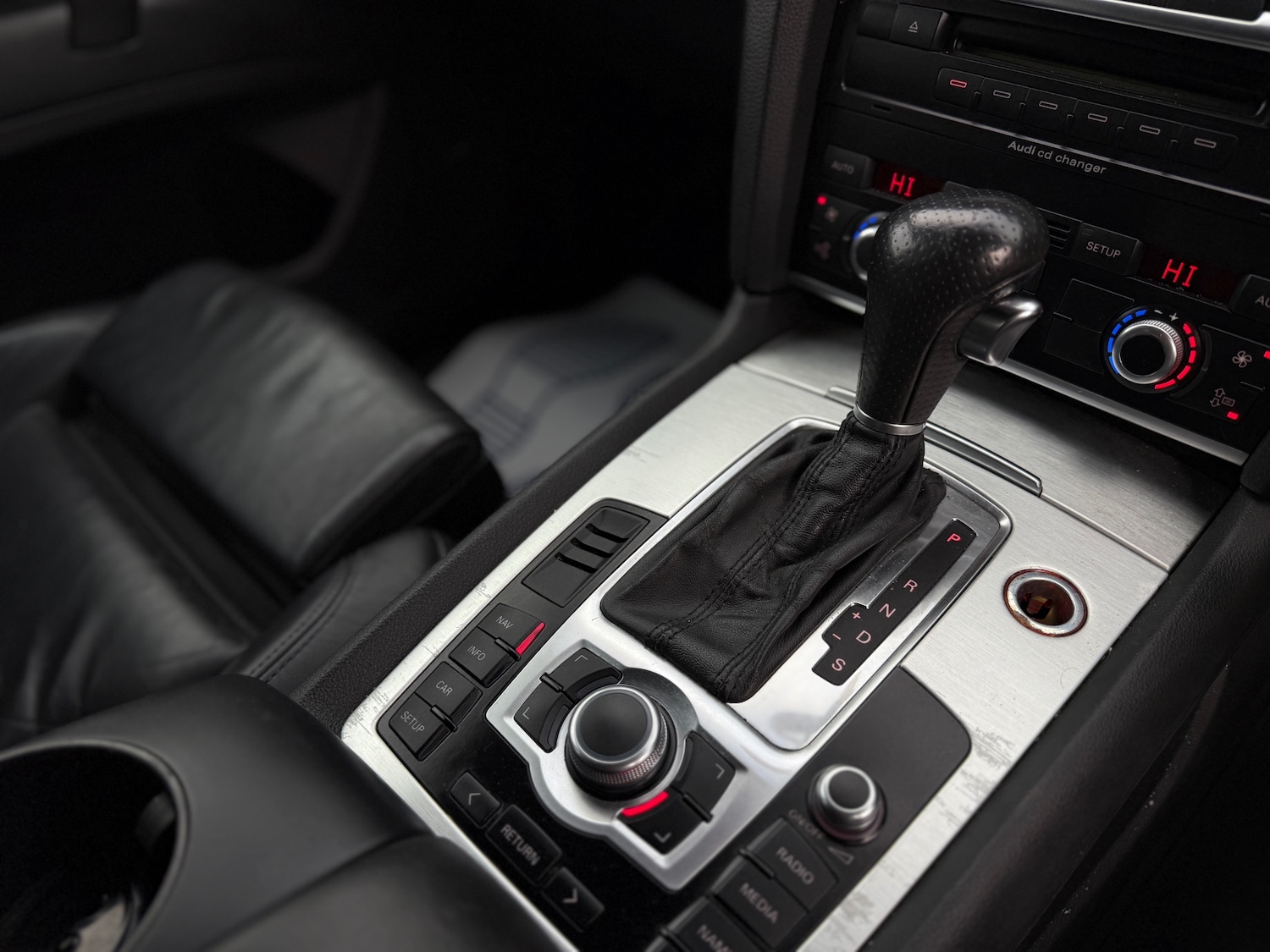 Used Audi Q7 2009 for sale - 76079945: Photo 15