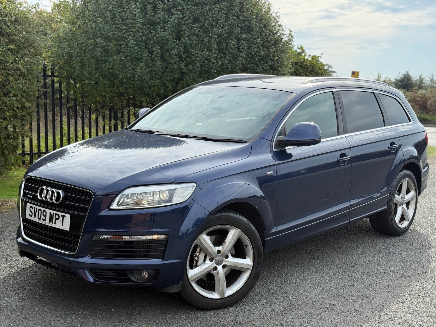 Used Audi Q7 2009 for sale - 76079945: Photo 4