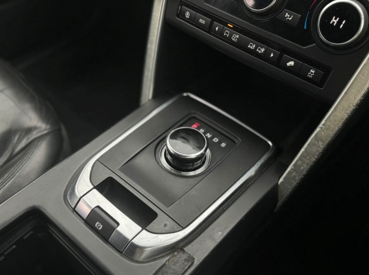 Used Land Rover Discovery 2019 for sale - 76017618: Photo 17