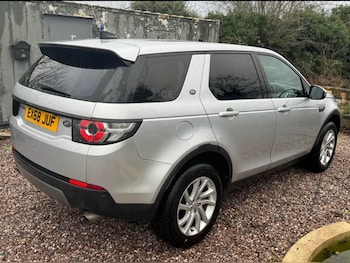 Used Land Rover Discovery 2019 for sale - 76017618: Photo 2