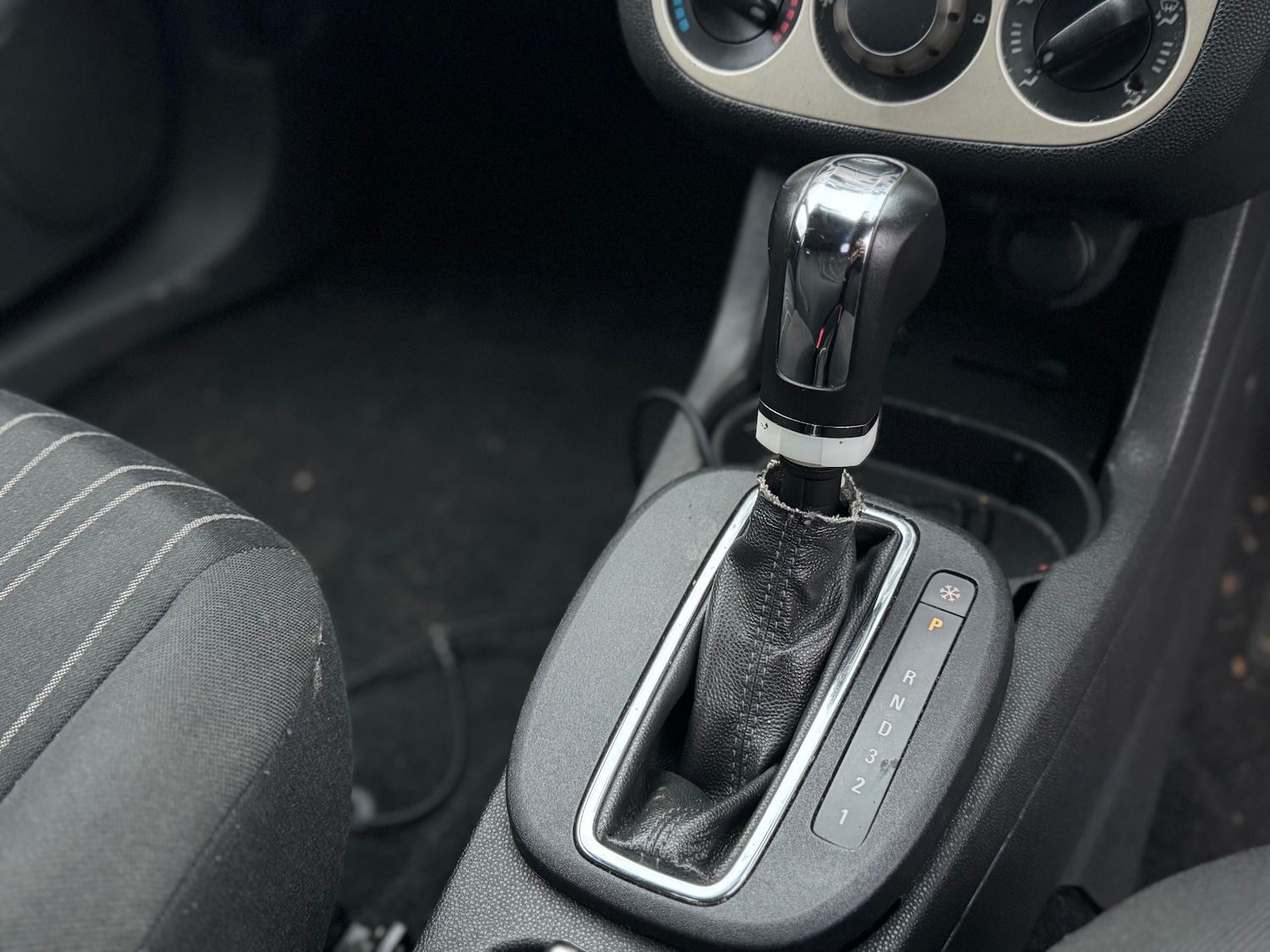 Used Vauxhall Corsa 2008 for sale - 77979878: Photo 10